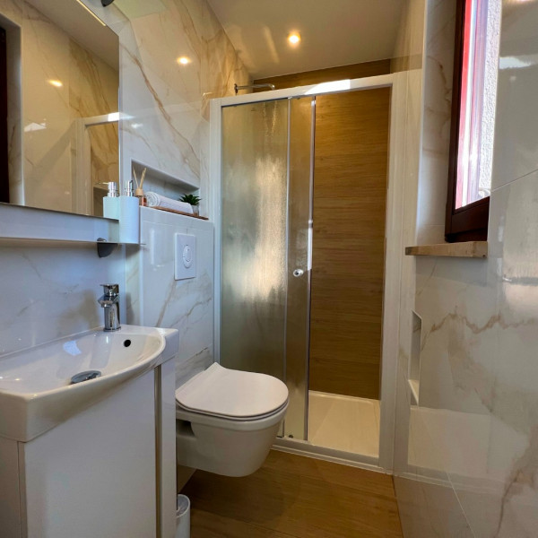 Bathroom / WC, SOLIS, Aurelis Apartments near the sea and the center of Poreč, Istria, Croatia Poreč